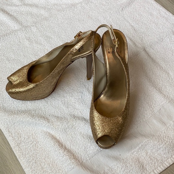 Stuart Weitzman Gold heel - Picture 1 of 4